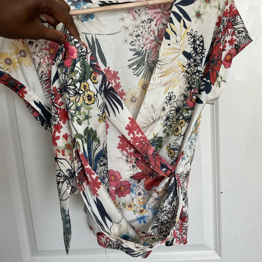 Zara flower top